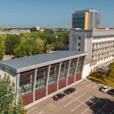 Cosmonaut Hotel Karagandy Buitenkant foto